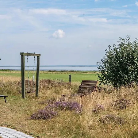 6 Person In Romo Tagholm